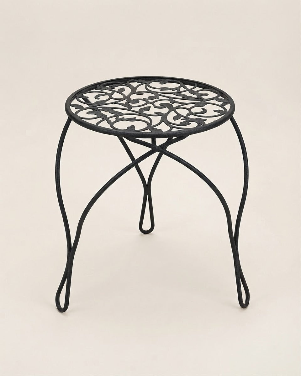Round Iron Plant Table, Black