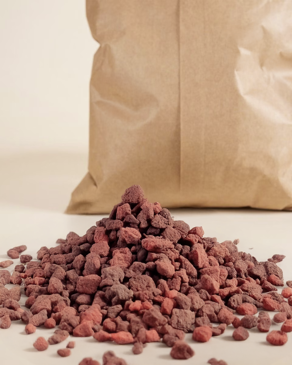 Volcanic Lava Rocks صخور بركانية (لافا)