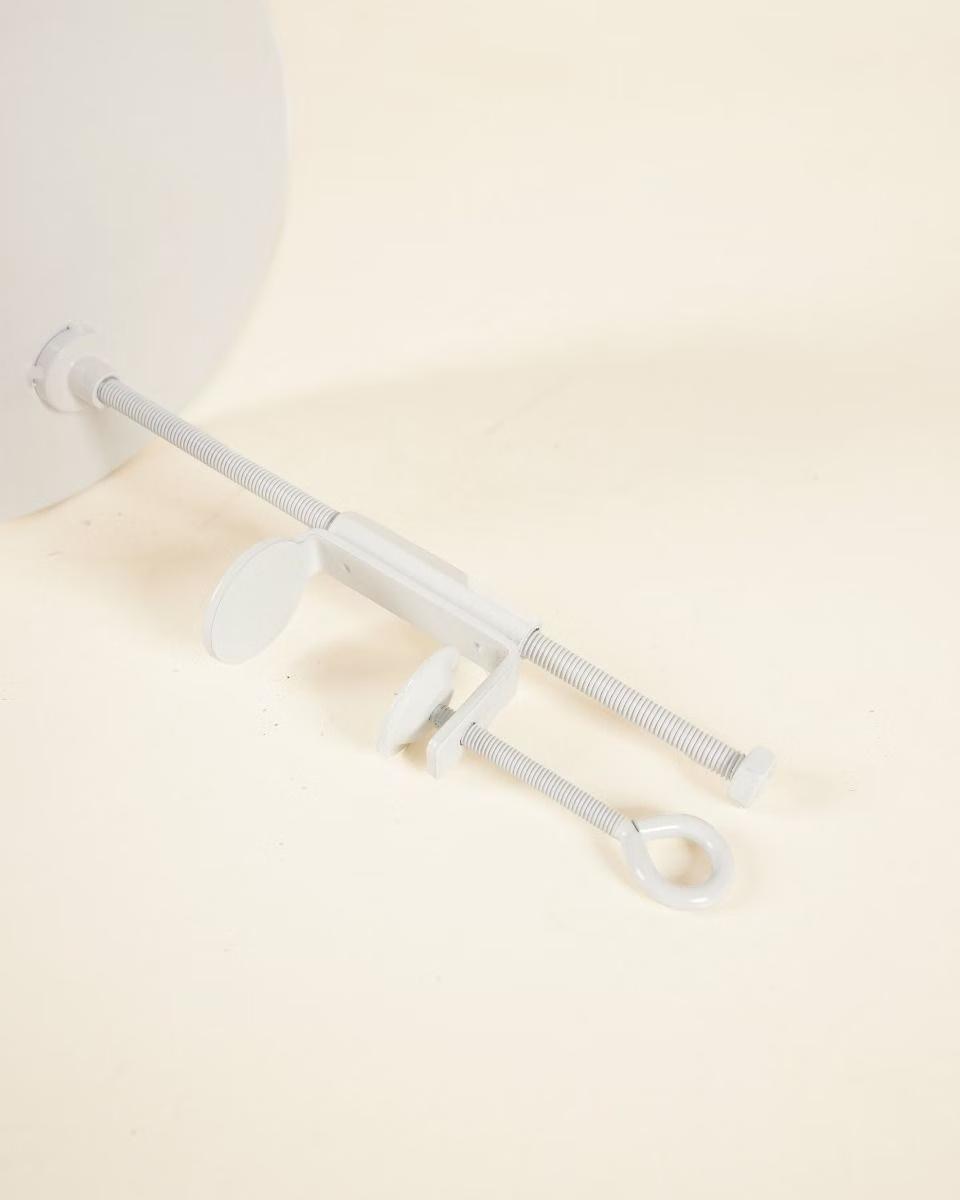 Window Display Clamp - White (M)
