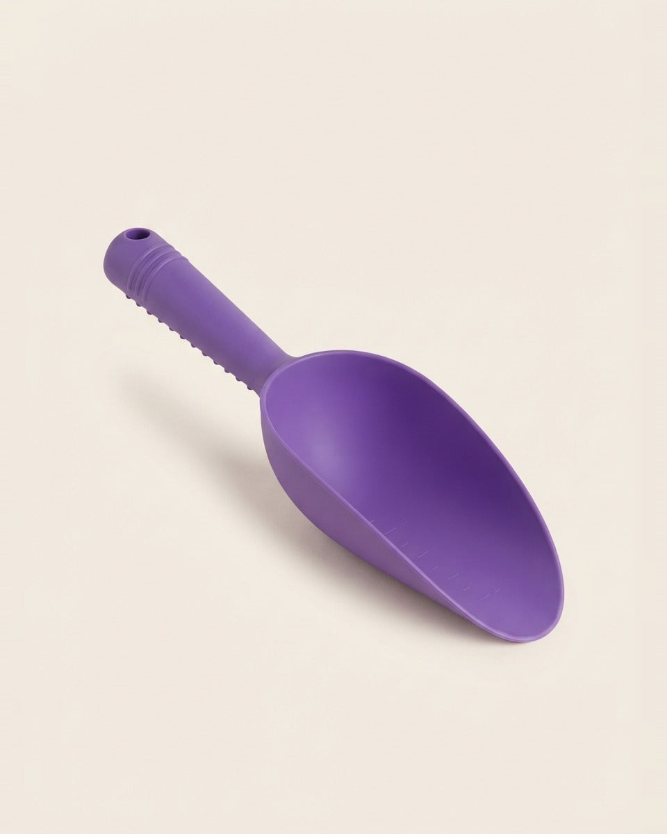 Small Plastic Scoop شبل بلاستيك صغير