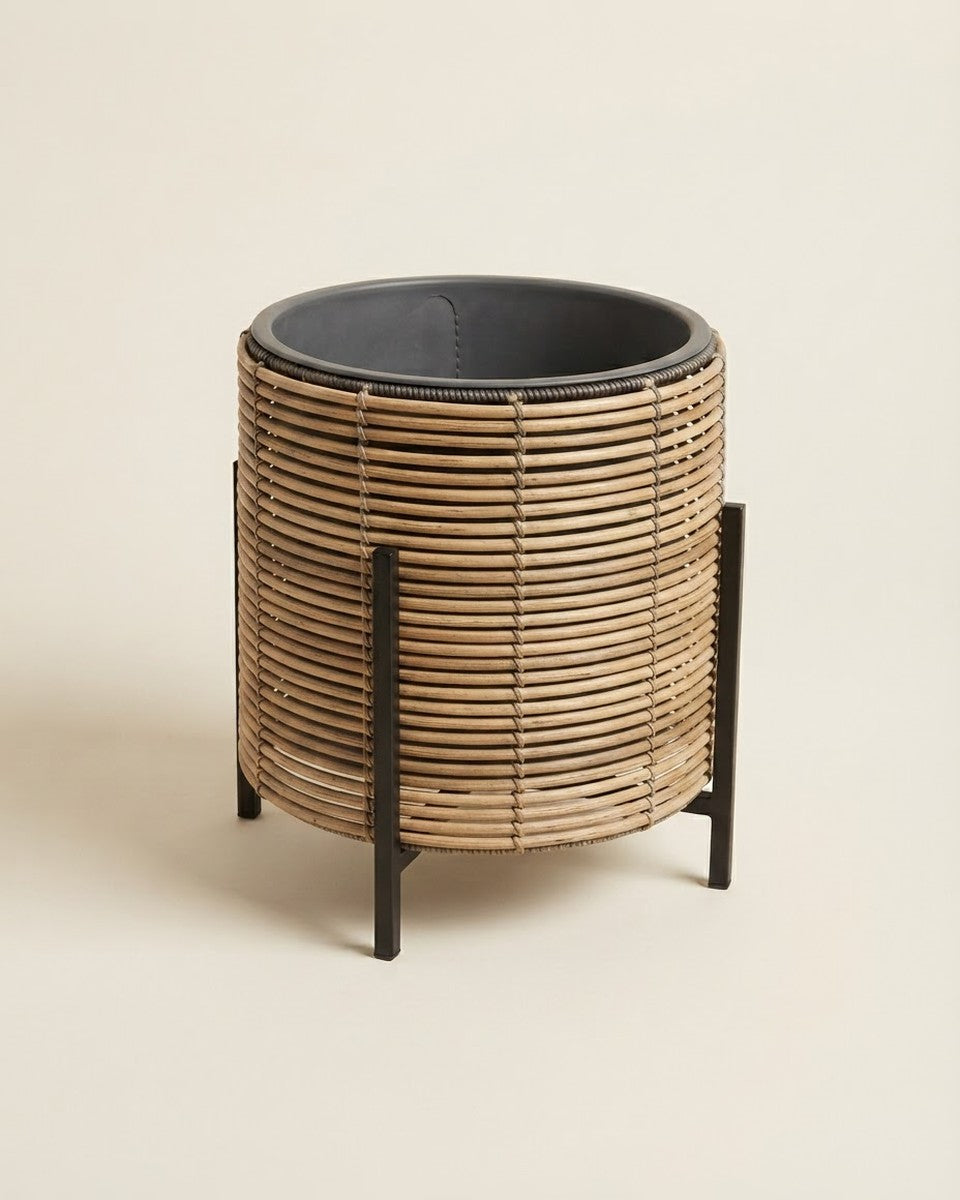 Cam Pedestal Pot - 17 cm حوض نباتات