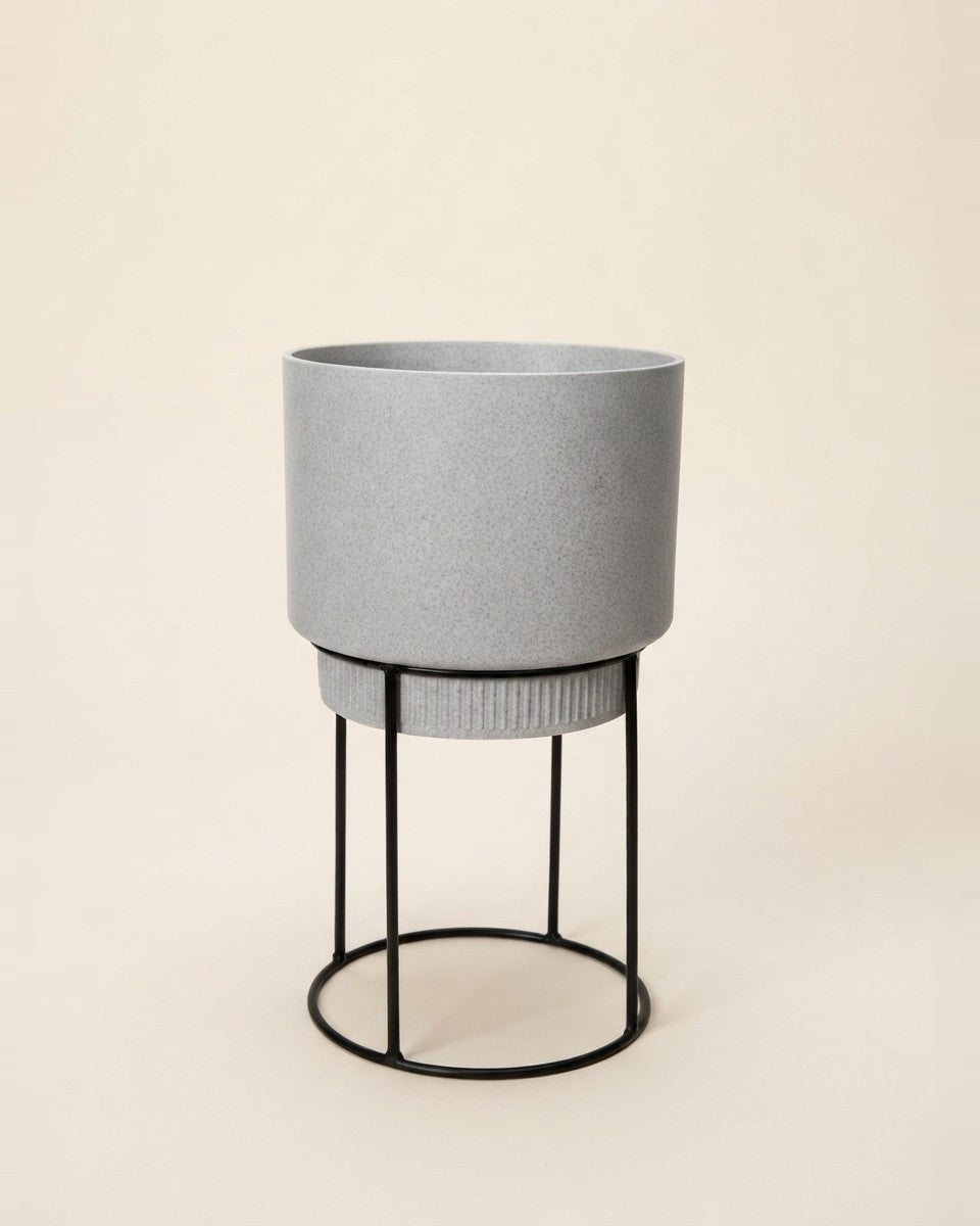 Studio Round 22cm Grey