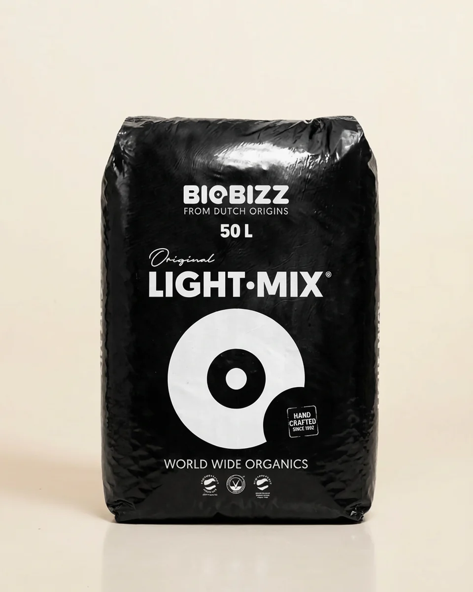 Light Mix Organic Potting Soil