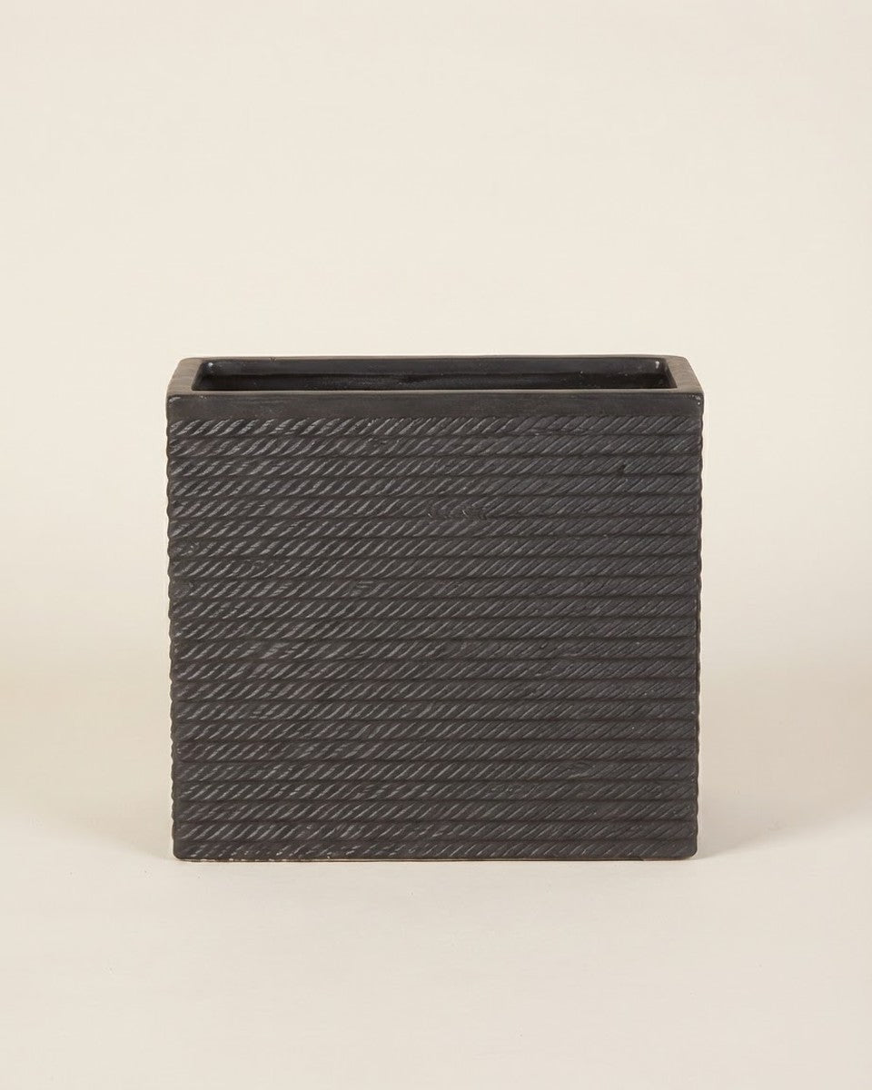 Ceramic Pot B38