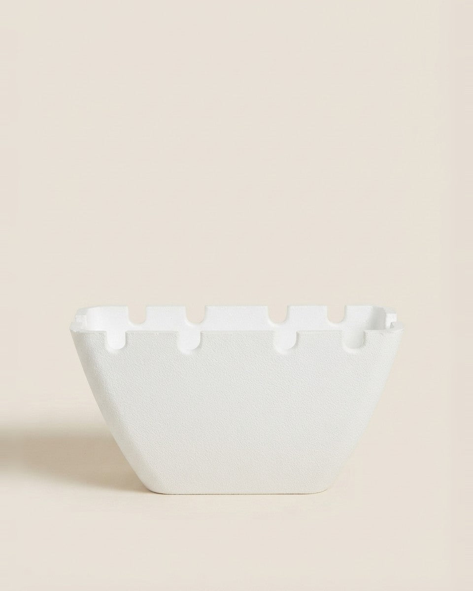 Planting pot - V shape حوض نباتات