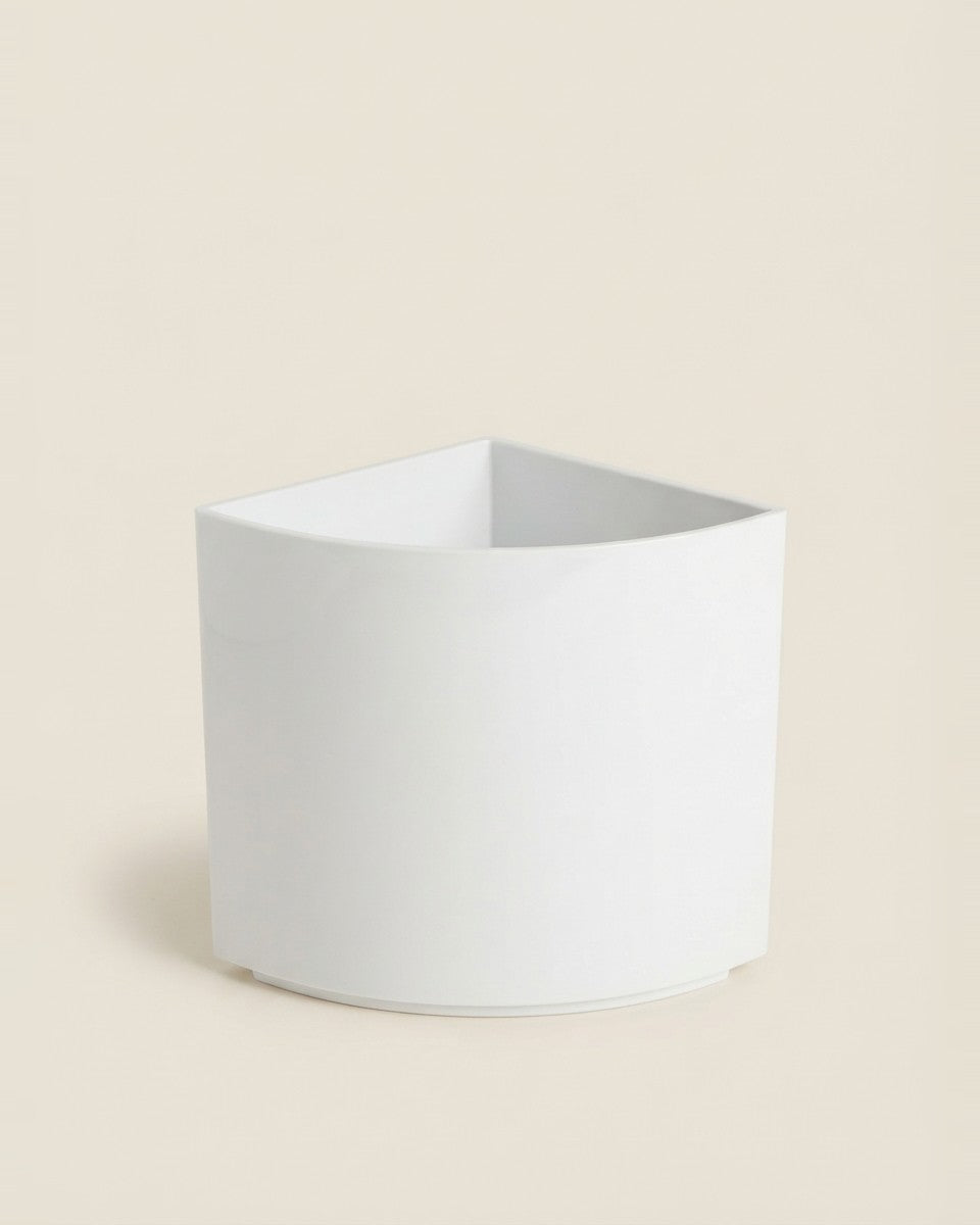 Plastic Pot 14